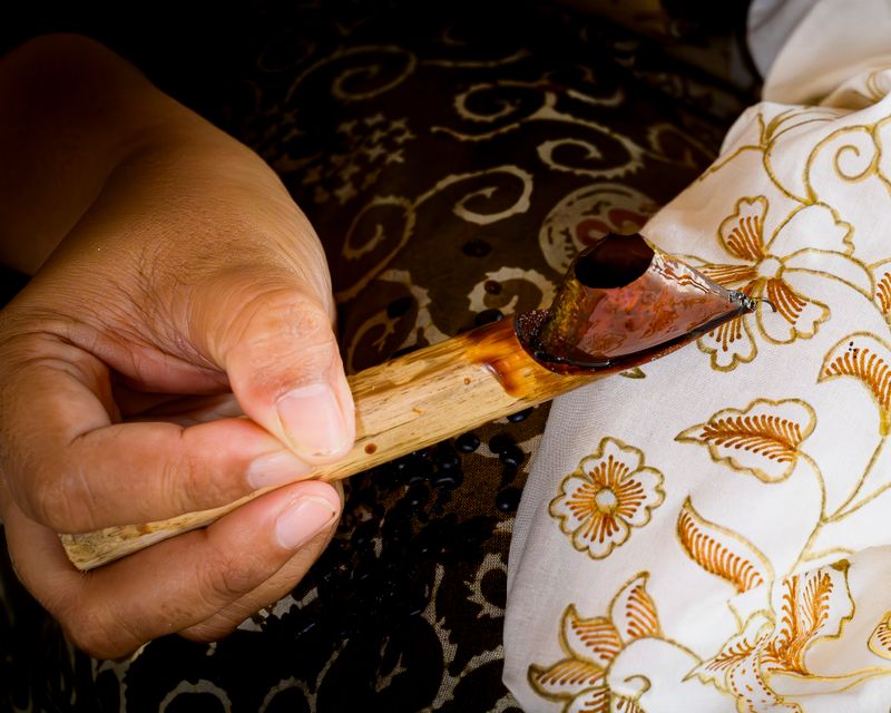 Taplak Meja Batik Mega Mendung