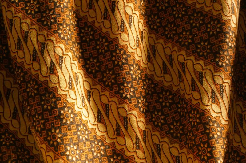 Selendang Batik Cap Sogan