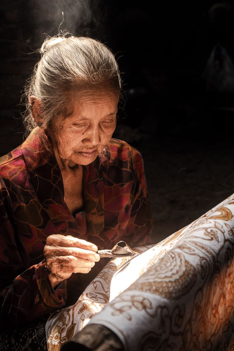 Kemeja Batik Pria Lengan Panjang