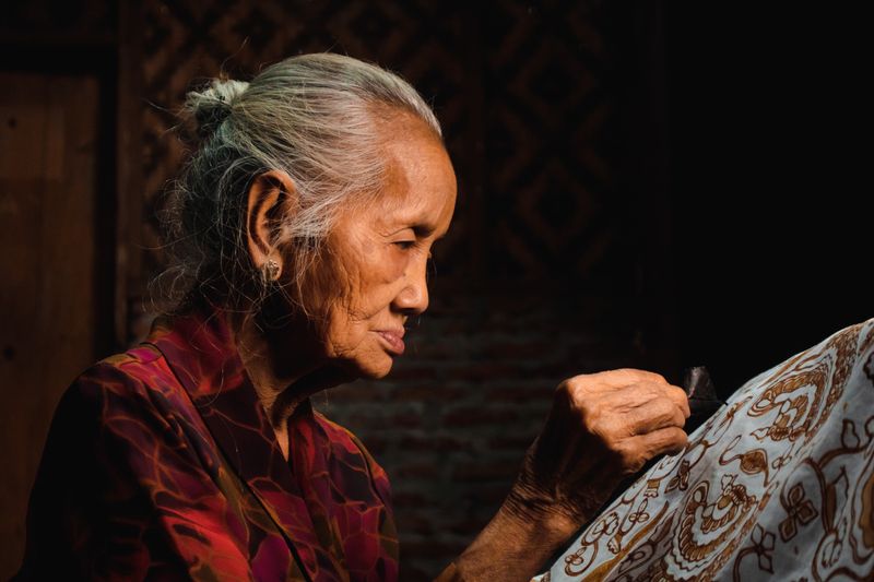 Kemeja Batik Pria Lengan Panjang - Image 3