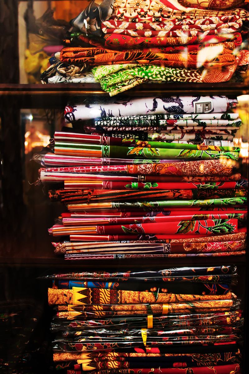Selendang Batik Cap Sogan - Image 2
